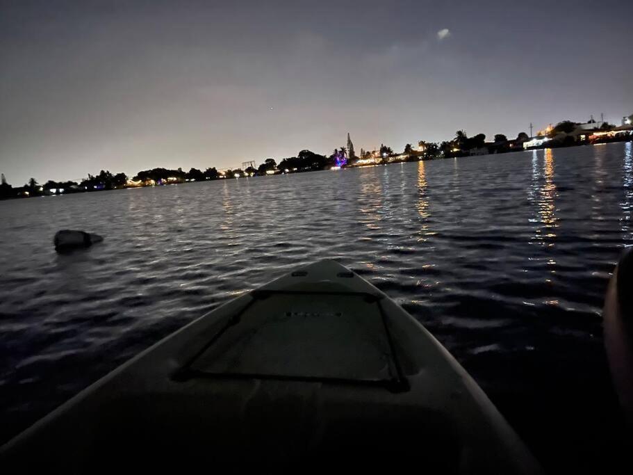 Сasa de vacaciones Supervilla - Lakefront - Sunsets, Kayaks, Grill Fort Lauderdale