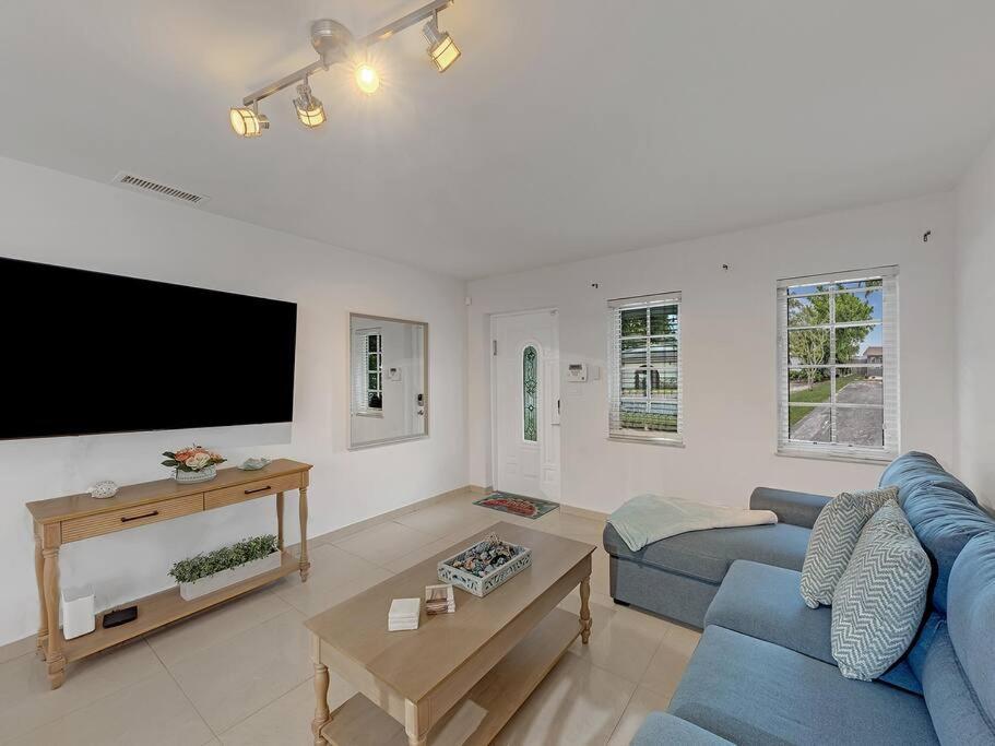 Сasa de vacaciones Supervilla - Lakefront - Sunsets, Kayaks, Grill Fort Lauderdale