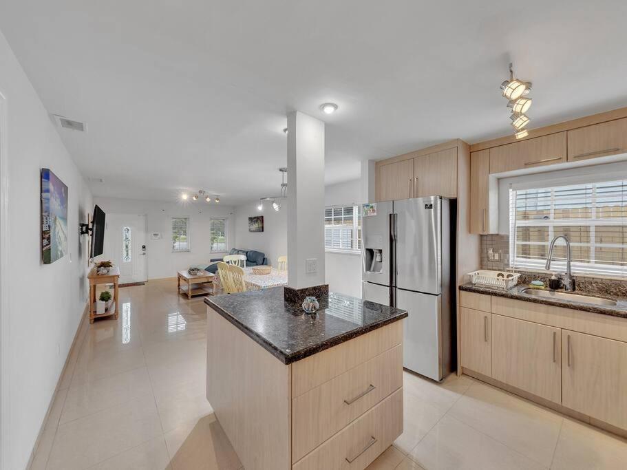 Сasa de vacaciones Supervilla - Lakefront - Sunsets, Kayaks, Grill